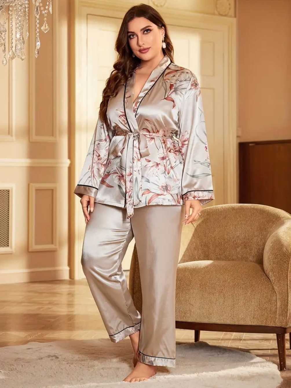 Pijama Noemi Elegantă din Satin - model Floral