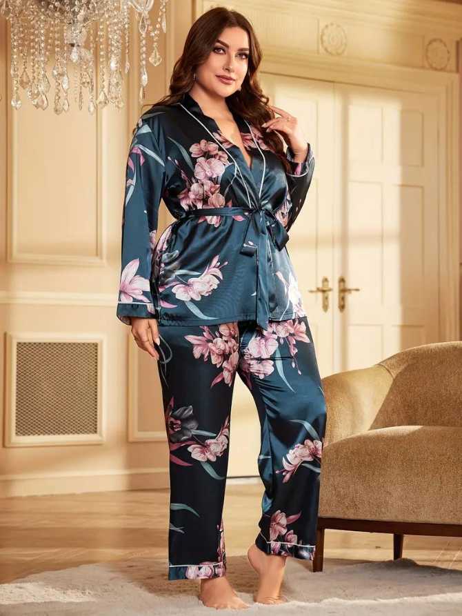 Pijama Noemi Elegantă din Satin - model Floral
